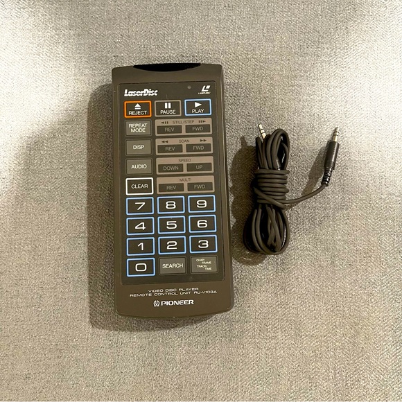 Pioneer Remote CU-V113A For CLDV2400 CLDV2600 CLDV2800 CUV113A LDV2200 - Picture 1 of 9